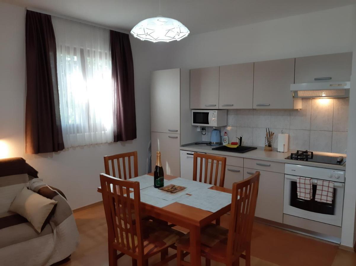 Apartments Agrijan Maslenica Buitenkant foto