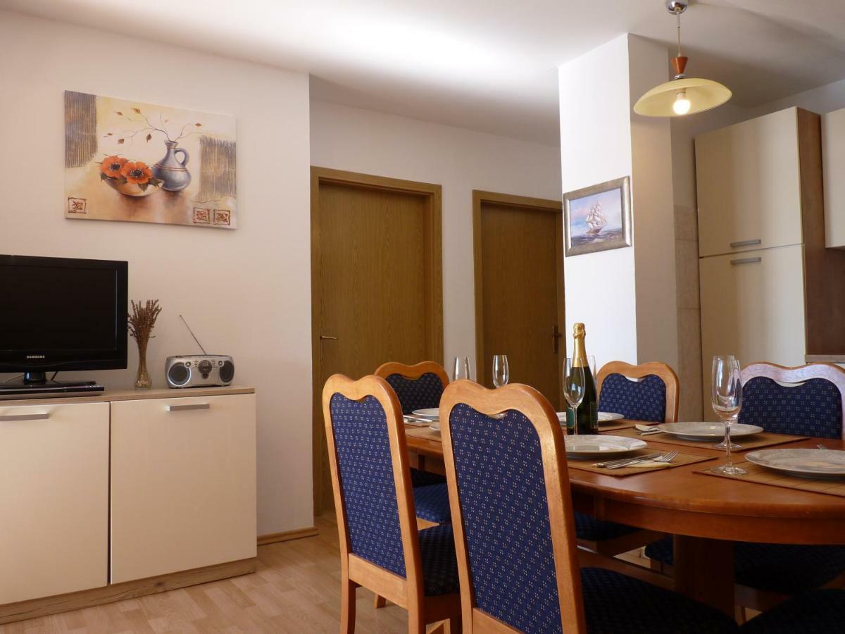 Apartments Agrijan Maslenica Buitenkant foto